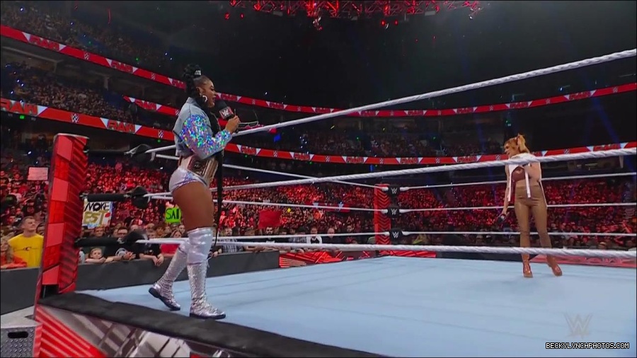 WWE_Monday_Night_RAW_2022_07_18_720p_HDTV_x264-Star_mkv_000646770.jpg