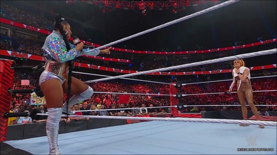 WWE_Monday_Night_RAW_2022_07_18_720p_HDTV_x264-Star_mkv_000648370.jpg