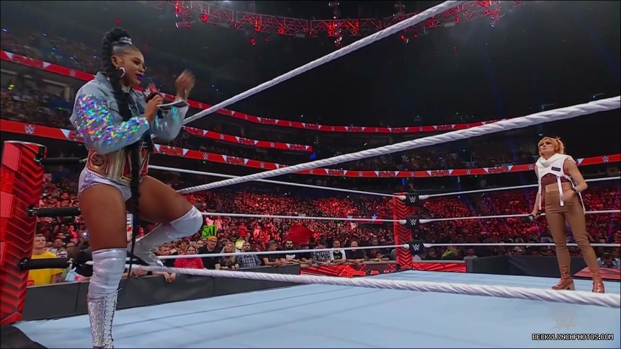 WWE_Monday_Night_RAW_2022_07_18_720p_HDTV_x264-Star_mkv_000649170.jpg