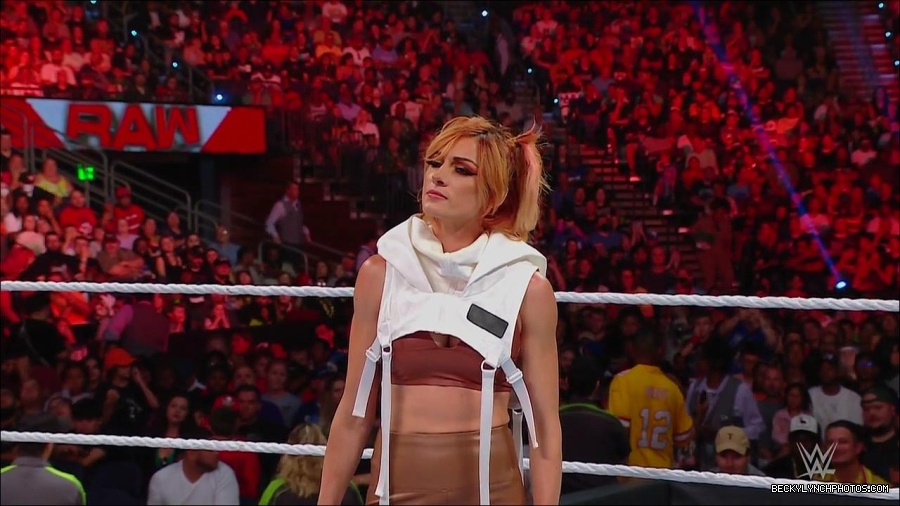 WWE_Monday_Night_RAW_2022_07_18_720p_HDTV_x264-Star_mkv_000709170.jpg