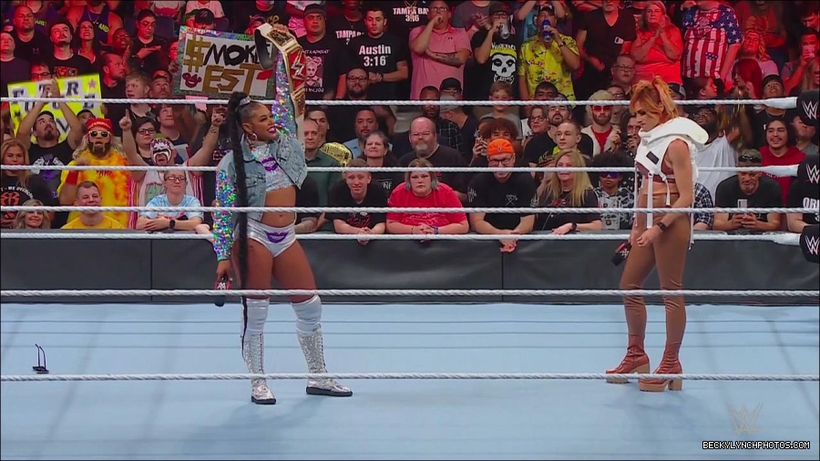 WWE_Monday_Night_RAW_2022_07_18_720p_HDTV_x264-Star_mkv_000736370.jpg