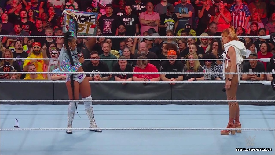 WWE_Monday_Night_RAW_2022_07_18_720p_HDTV_x264-Star_mkv_000741570.jpg