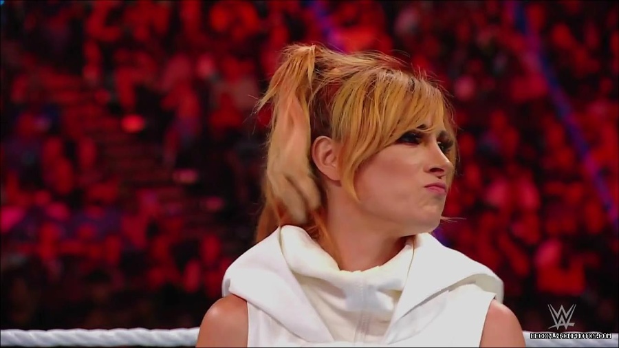 WWE_Monday_Night_RAW_2022_07_18_720p_HDTV_x264-Star_mkv_000755570.jpg
