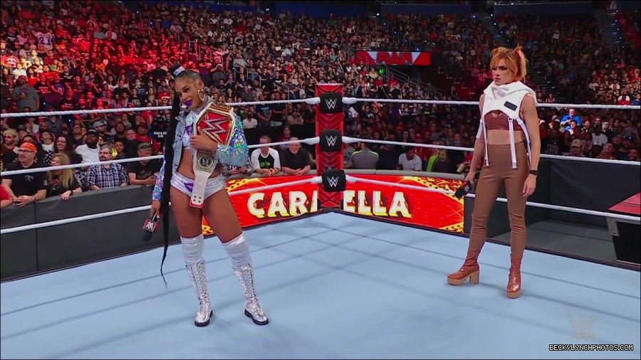 WWE_Monday_Night_RAW_2022_07_18_720p_HDTV_x264-Star_mkv_000770370.jpg