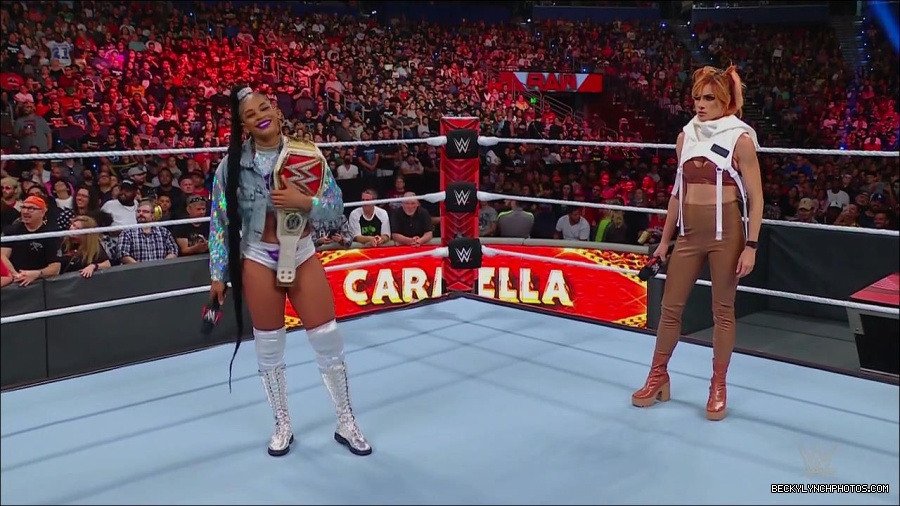 WWE_Monday_Night_RAW_2022_07_18_720p_HDTV_x264-Star_mkv_000770770.jpg
