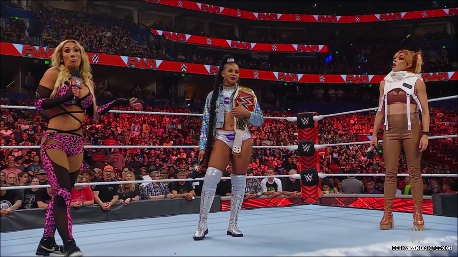 WWE_Monday_Night_RAW_2022_07_18_720p_HDTV_x264-Star_mkv_000811170.jpg