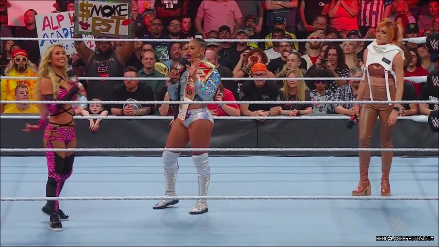 WWE_Monday_Night_RAW_2022_07_18_720p_HDTV_x264-Star_mkv_000829970.jpg