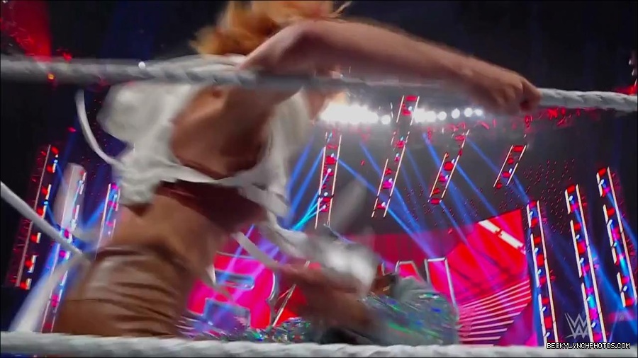 WWE_Monday_Night_RAW_2022_07_18_720p_HDTV_x264-Star_mkv_000859170.jpg