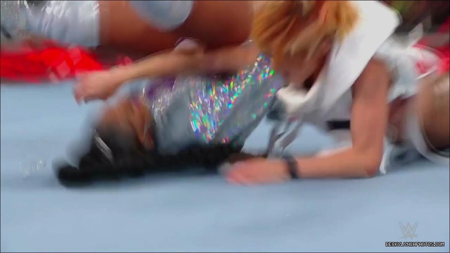 WWE_Monday_Night_RAW_2022_07_18_720p_HDTV_x264-Star_mkv_000871970.jpg