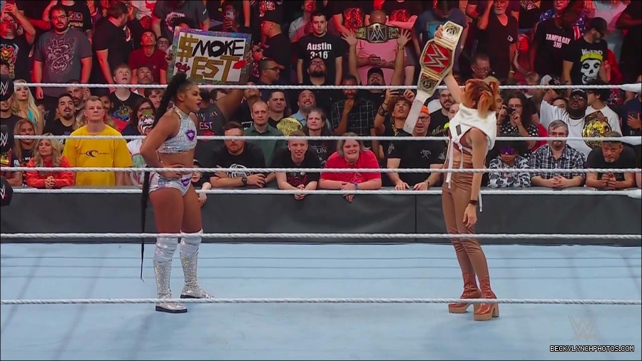 WWE_Monday_Night_RAW_2022_07_18_720p_HDTV_x264-Star_mkv_001385610.jpg