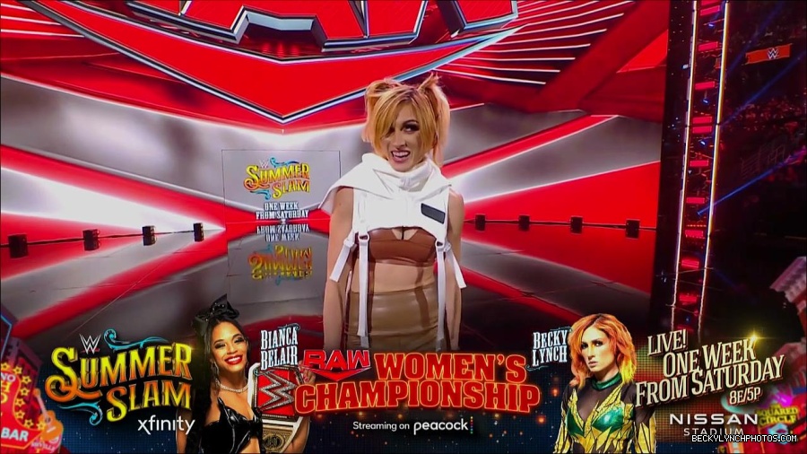 WWE_Monday_Night_RAW_2022_07_18_720p_HDTV_x264-Star_mkv_001423610.jpg