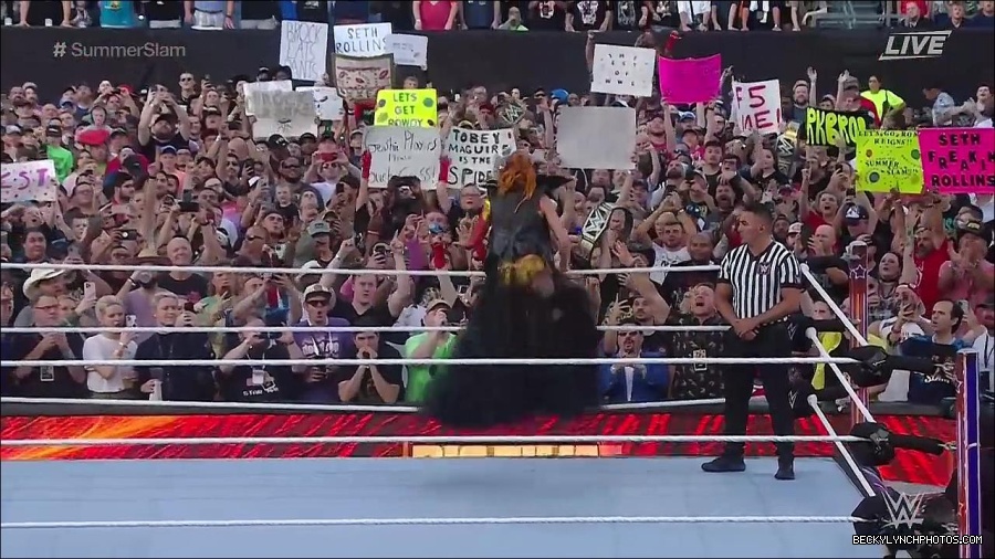 WWE_SummerSlam_2022_720p_WEB_h264-HEEL_mp4_000359287.jpg