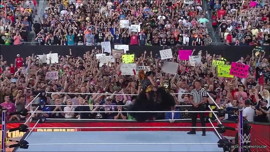 WWE_SummerSlam_2022_720p_WEB_h264-HEEL_mp4_000361687.jpg
