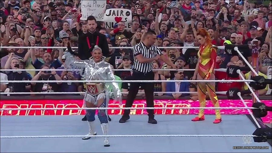 WWE_SummerSlam_2022_720p_WEB_h264-HEEL_mp4_000445287.jpg