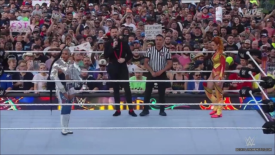 WWE_SummerSlam_2022_720p_WEB_h264-HEEL_mp4_000460887.jpg
