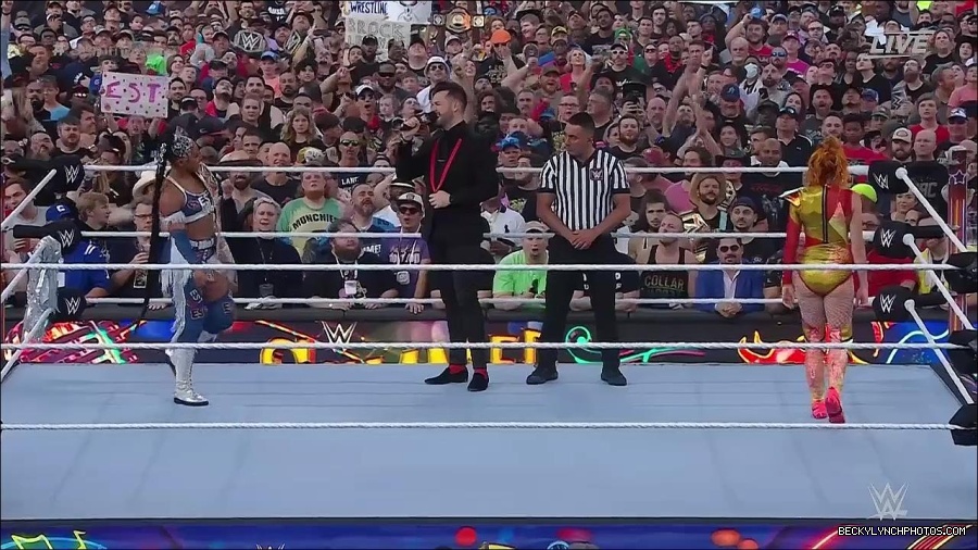 WWE_SummerSlam_2022_720p_WEB_h264-HEEL_mp4_000490087.jpg