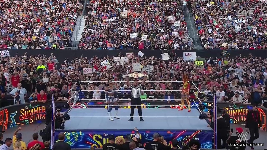 WWE_SummerSlam_2022_720p_WEB_h264-HEEL_mp4_000510487.jpg