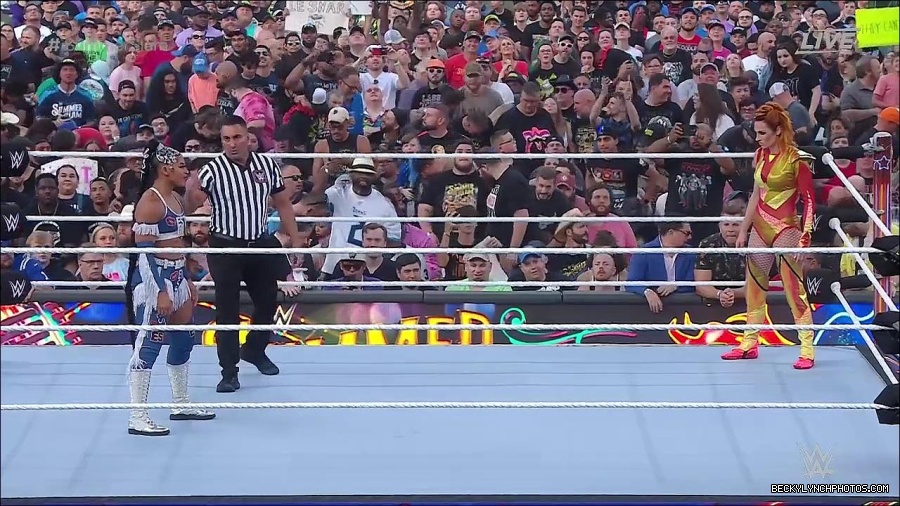 WWE_SummerSlam_2022_720p_WEB_h264-HEEL_mp4_000534887.jpg