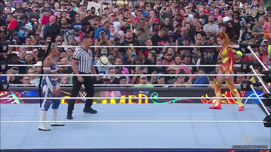 WWE_SummerSlam_2022_720p_WEB_h264-HEEL_mp4_000536487.jpg