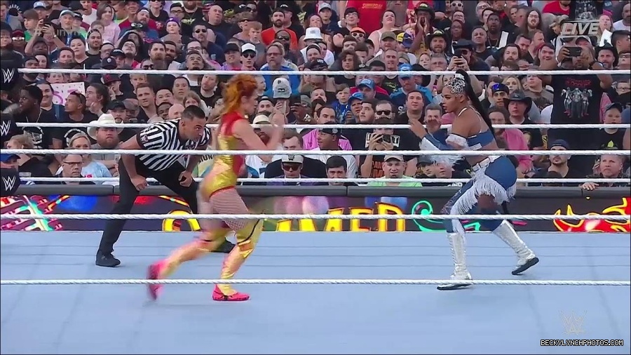 WWE_SummerSlam_2022_720p_WEB_h264-HEEL_mp4_000544487.jpg