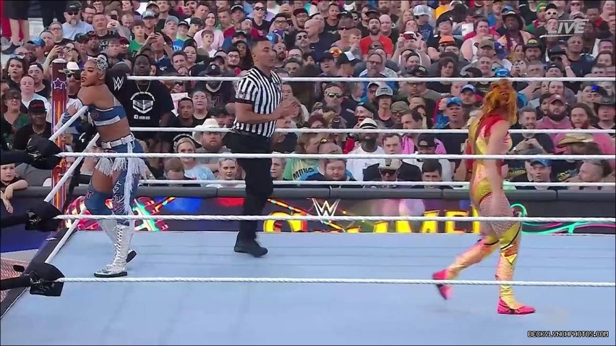 WWE_SummerSlam_2022_720p_WEB_h264-HEEL_mp4_000551854.jpg