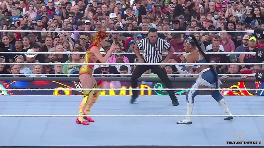 WWE_SummerSlam_2022_720p_WEB_h264-HEEL_mp4_000561454.jpg