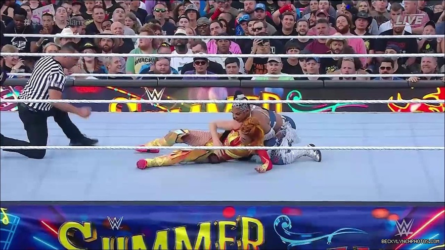 WWE_SummerSlam_2022_720p_WEB_h264-HEEL_mp4_000581054.jpg