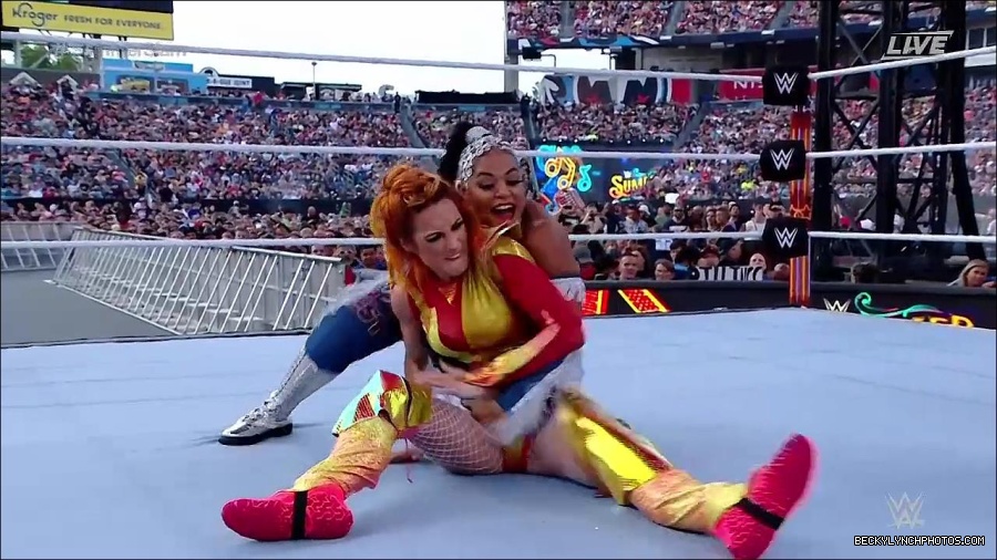 WWE_SummerSlam_2022_720p_WEB_h264-HEEL_mp4_000587454.jpg