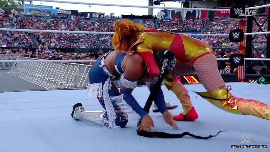 WWE_SummerSlam_2022_720p_WEB_h264-HEEL_mp4_000594254.jpg
