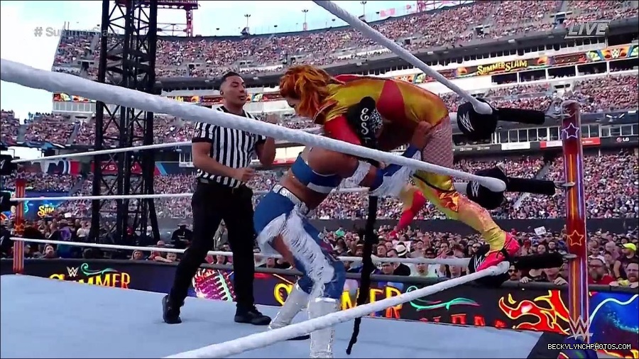 WWE_SummerSlam_2022_720p_WEB_h264-HEEL_mp4_000603054.jpg