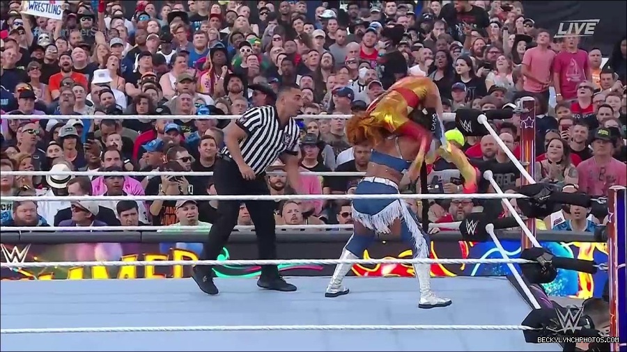 WWE_SummerSlam_2022_720p_WEB_h264-HEEL_mp4_000603854.jpg