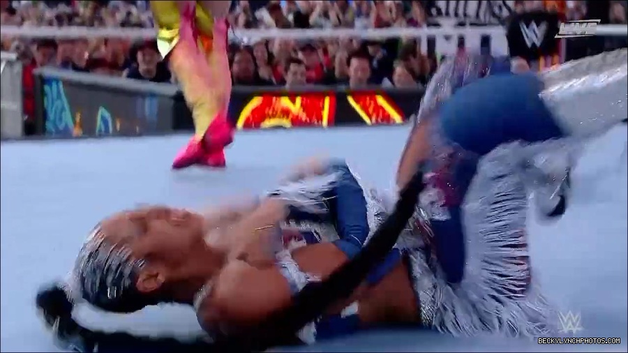 WWE_SummerSlam_2022_720p_WEB_h264-HEEL_mp4_000631854.jpg