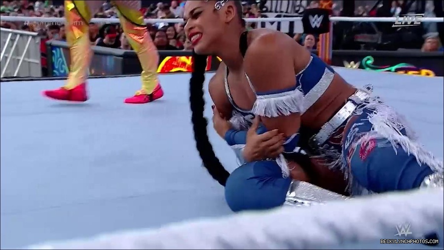 WWE_SummerSlam_2022_720p_WEB_h264-HEEL_mp4_000632654.jpg
