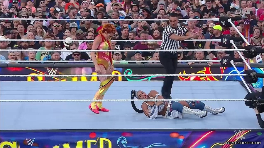 WWE_SummerSlam_2022_720p_WEB_h264-HEEL_mp4_000636254.jpg
