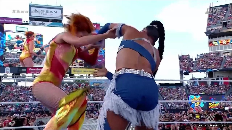 WWE_SummerSlam_2022_720p_WEB_h264-HEEL_mp4_000640254.jpg