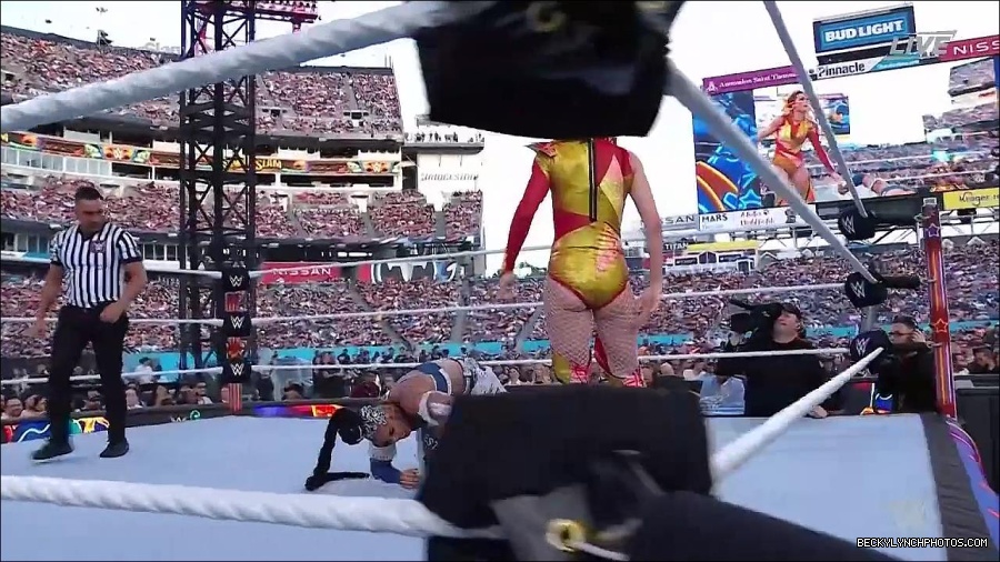 WWE_SummerSlam_2022_720p_WEB_h264-HEEL_mp4_000641454.jpg