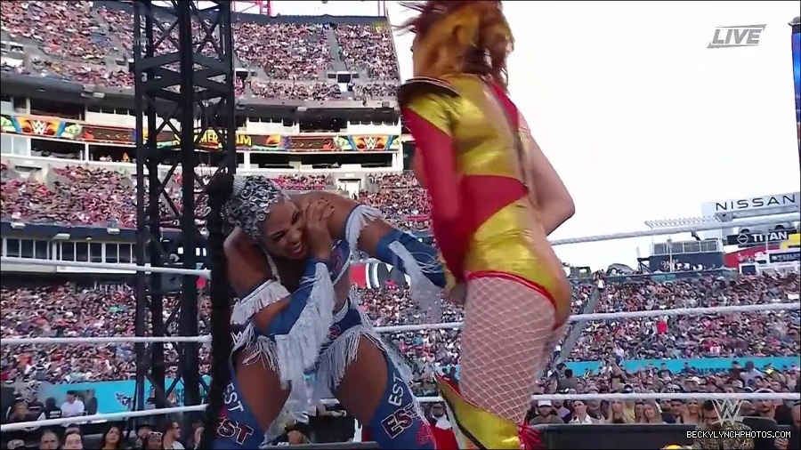 WWE_SummerSlam_2022_720p_WEB_h264-HEEL_mp4_000652654.jpg