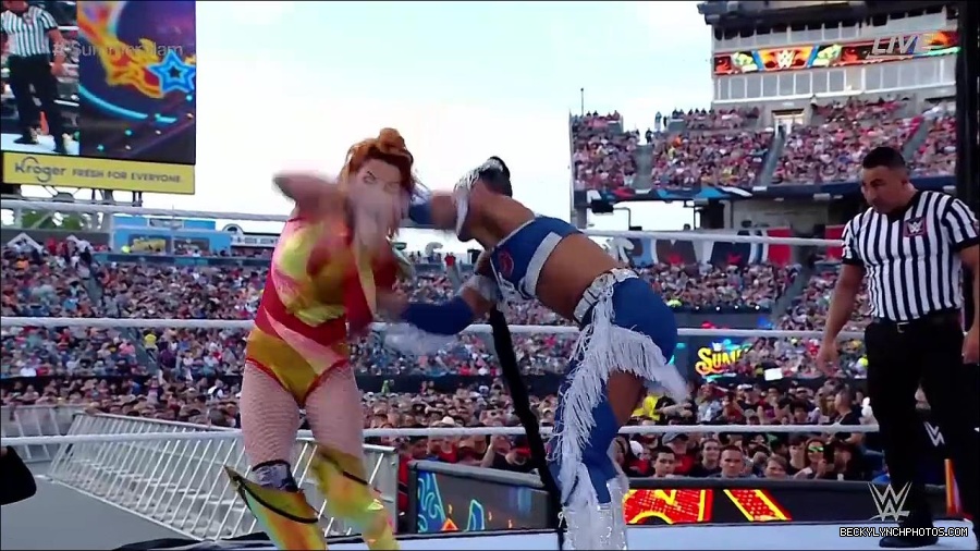 WWE_SummerSlam_2022_720p_WEB_h264-HEEL_mp4_000657054.jpg