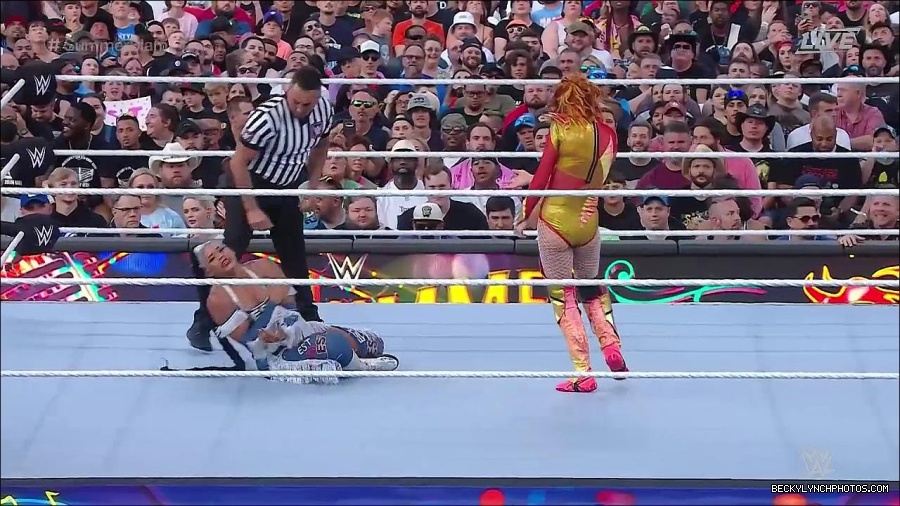WWE_SummerSlam_2022_720p_WEB_h264-HEEL_mp4_000660654.jpg