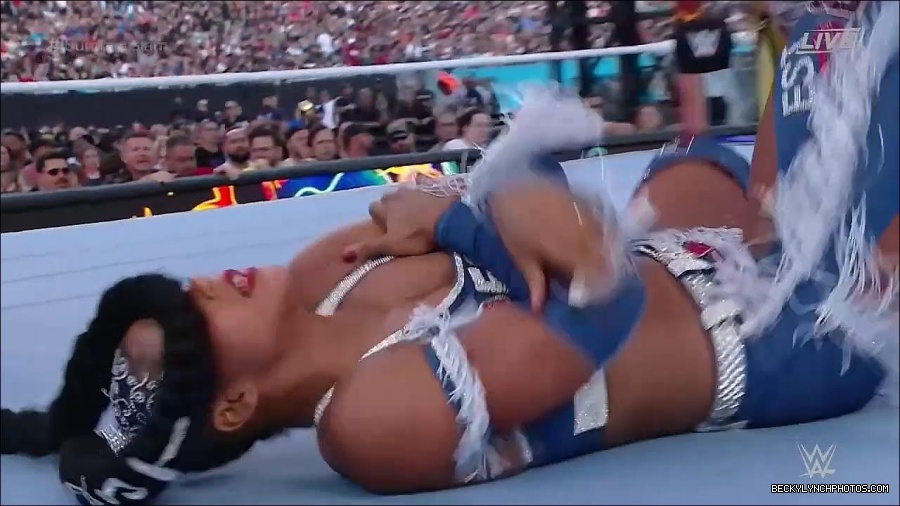 WWE_SummerSlam_2022_720p_WEB_h264-HEEL_mp4_000663054.jpg