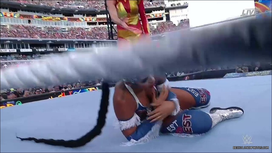 WWE_SummerSlam_2022_720p_WEB_h264-HEEL_mp4_000664254.jpg