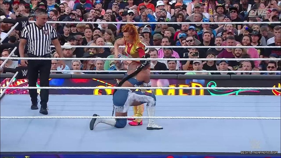 WWE_SummerSlam_2022_720p_WEB_h264-HEEL_mp4_000668254.jpg