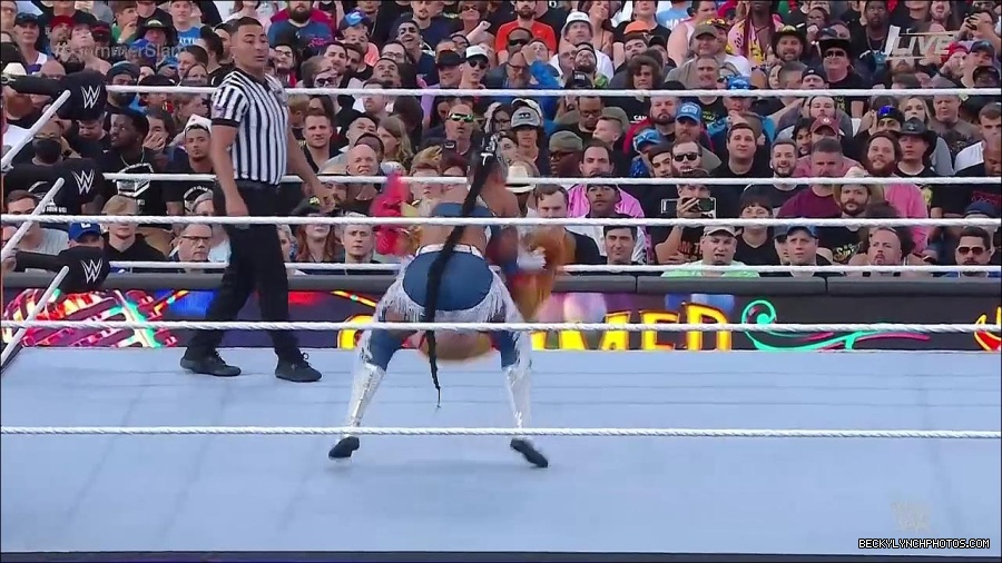WWE_SummerSlam_2022_720p_WEB_h264-HEEL_mp4_000669454.jpg