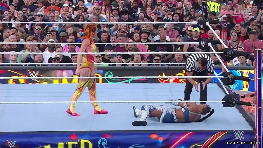 WWE_SummerSlam_2022_720p_WEB_h264-HEEL_mp4_000674254.jpg