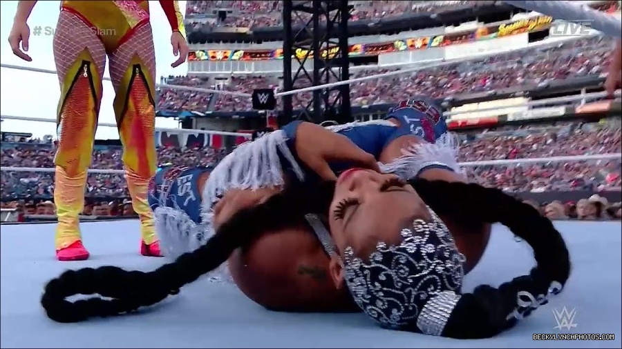 WWE_SummerSlam_2022_720p_WEB_h264-HEEL_mp4_000677054.jpg