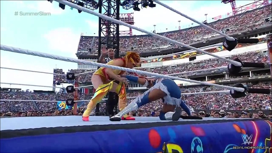 WWE_SummerSlam_2022_720p_WEB_h264-HEEL_mp4_000687454.jpg