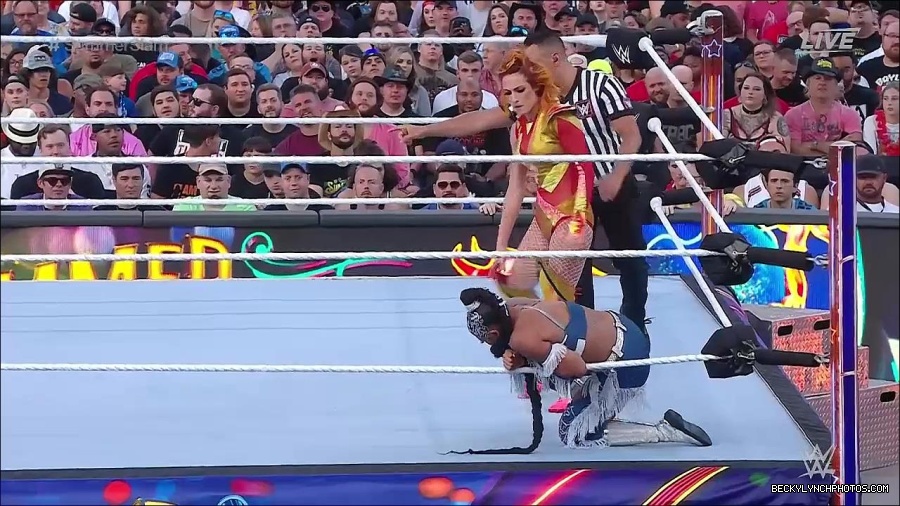 WWE_SummerSlam_2022_720p_WEB_h264-HEEL_mp4_000706254.jpg