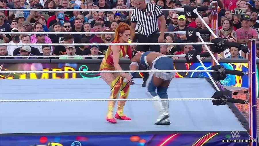 WWE_SummerSlam_2022_720p_WEB_h264-HEEL_mp4_000709054.jpg