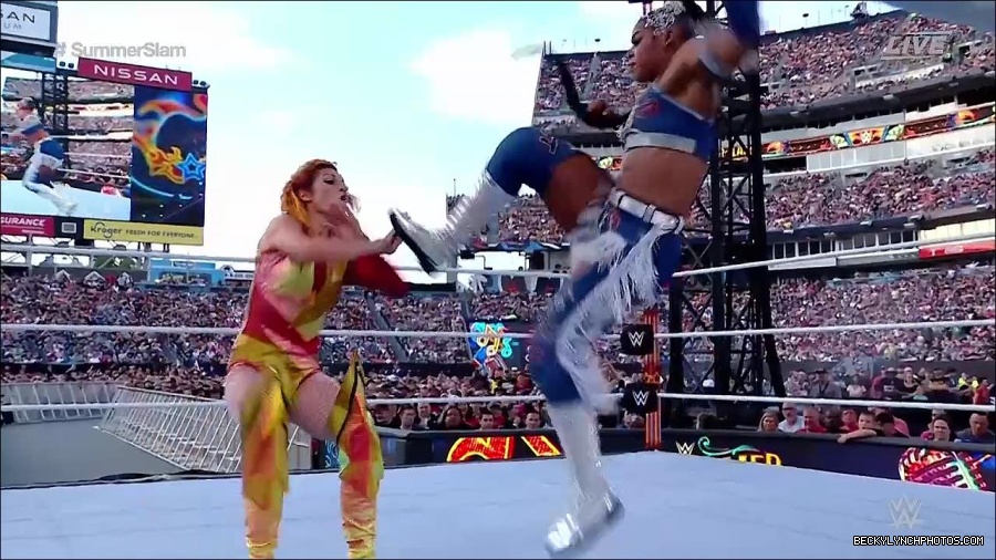 WWE_SummerSlam_2022_720p_WEB_h264-HEEL_mp4_000716254.jpg