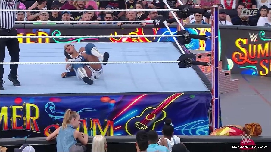 WWE_SummerSlam_2022_720p_WEB_h264-HEEL_mp4_000738654.jpg